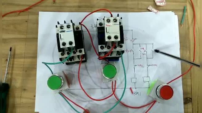 自锁电路实物接线视频,自锁电路图实物连接教程